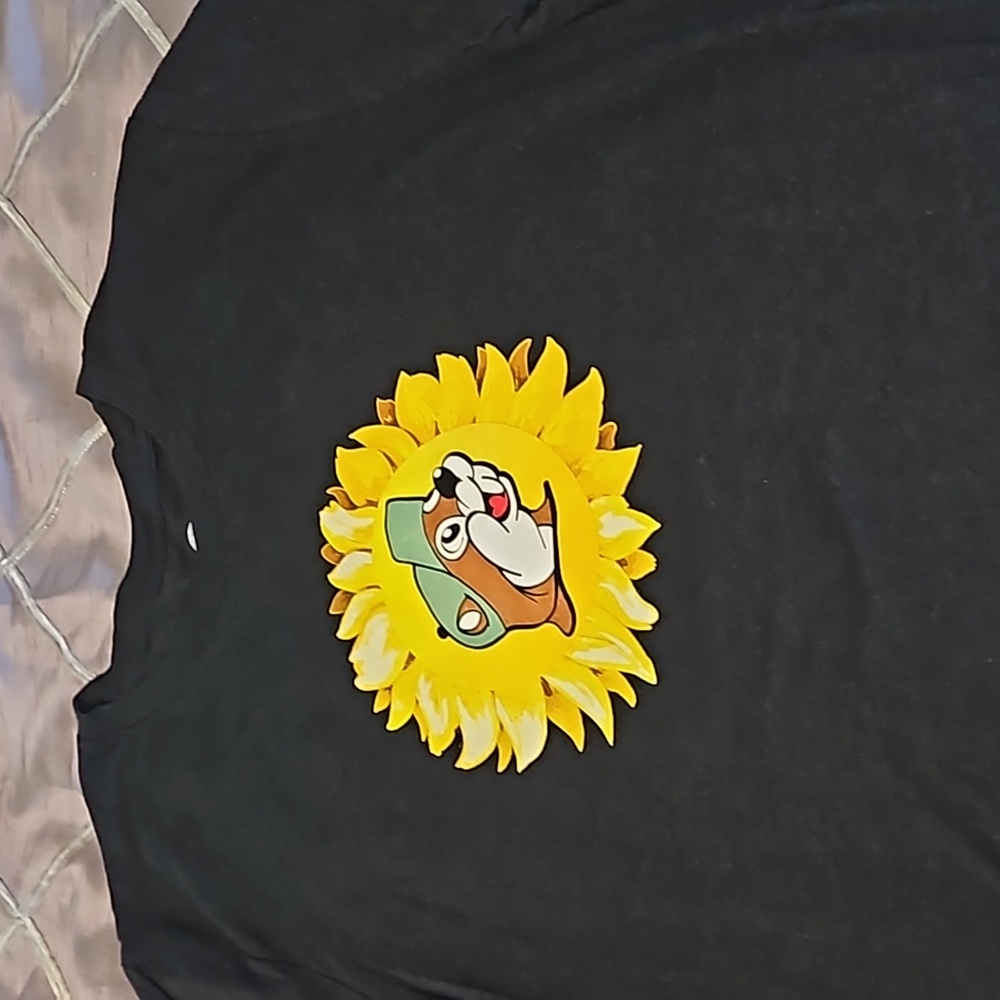 🦫Buc-ees tee shirt 🌻
